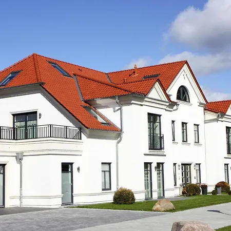 In The Avalon Bellevue Apartment Fehmarn